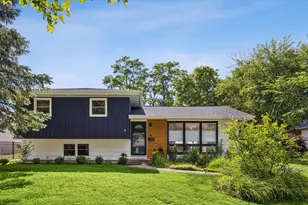 126 S Washington St, Westmont, IL 60559 - Photo 1