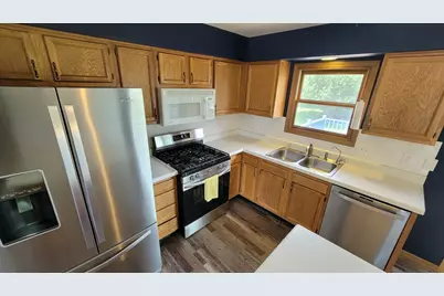 715 Cherry Tree Lane, Genoa, IL 60135 - Photo 9