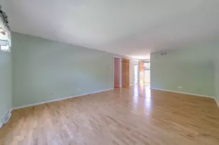 255 Lee Rd, Northbrook, IL 60062 - Photo 19