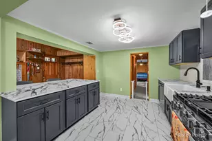 208 Opatrny Dr, Fox River Grove, IL 60021 - Photo 3