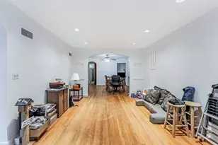 5621 N Drake Ave, Chicago, IL 60659 - Photo 3