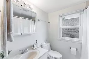 5621 N Drake Ave, Chicago, IL 60659 - Photo 13