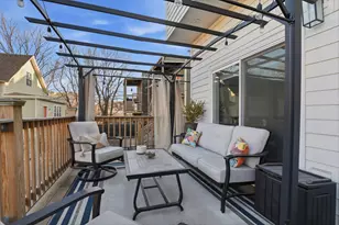 1635 N Central Park Ave, Chicago, IL 60647 - Photo 11