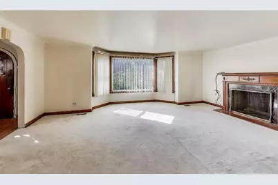 5636 W Augusta Boulevard, Chicago, IL 60651 - Photo 5