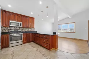 10725 S Rutherford Ave, Worth, IL 60482 - Photo 15