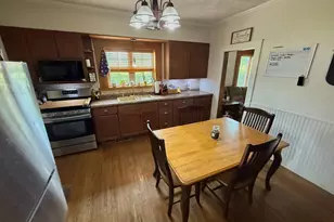 127 N Kenosha Ave, Oglesby, IL 61348 - Photo 5