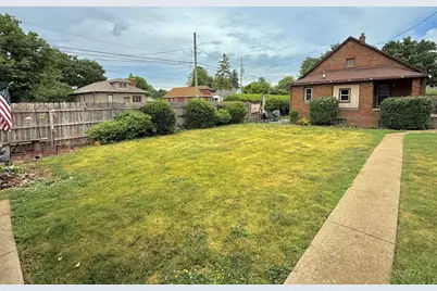 127 N Kenosha Avenue, Oglesby, IL 61348 - Photo 1