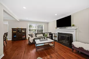 2314 Simpson St, Evanston, IL 60201 - Photo 3