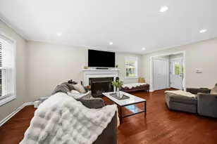 2314 Simpson St, Evanston, IL 60201 - Photo 5