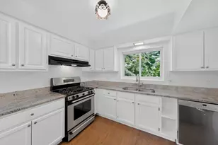 215 Dodge Ave, Evanston, IL 60202 - Photo 9