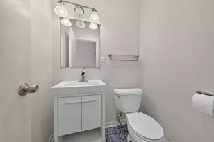 215 Dodge Ave, Evanston, IL 60202 - Photo 11