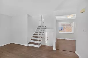 215 Dodge Ave, Evanston, IL 60202 - Photo 5