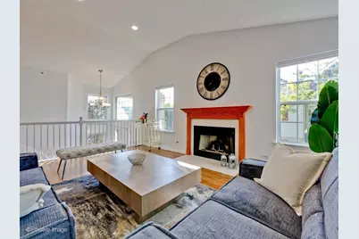121 Commons Court, Wheeling, IL 60090 - Photo 5
