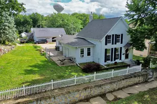 815 10th Ave, Fulton, IL 61252 - Photo 3