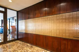 1 E Scott St, Chicago, IL 60610 - Photo 15