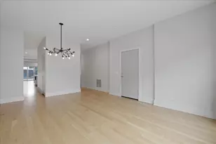 3049 N Clybourn Ave, Chicago, IL 60618 - Photo 3