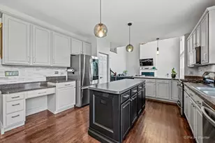 37W226 Baker Hill Ct, Saint Charles, IL 60175 - Photo 11