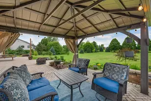 37W226 Baker Hill Ct, Saint Charles, IL 60175 - Photo 41