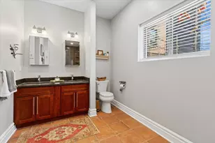 746 W Cornelia Ave, Chicago, IL 60657 - Photo 17
