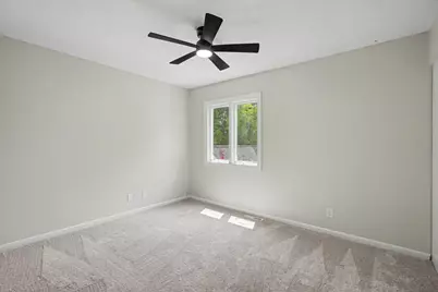 2046 Blackthorn Drive #2046, Champaign, IL 61821 - Photo 23