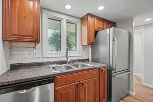 2046 Blackthorn Dr, Champaign, IL 61821 - Photo 15