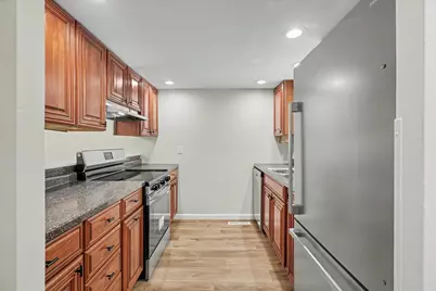 2046 Blackthorn Drive #2046, Champaign, IL 61821 - Photo 13
