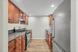 2046 Blackthorn Dr, Champaign, IL 61821 - Photo 13