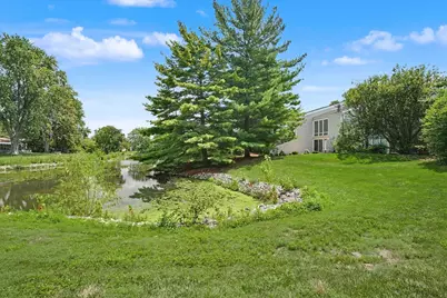 2046 Blackthorn Drive #2046, Champaign, IL 61821 - Photo 31
