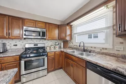 14828 Saint Louis Avenue, Midlothian, IL 60445 - Photo 13