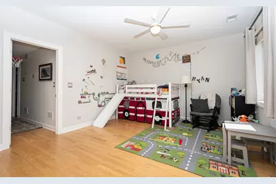 6051 N Mozart Street #4, Chicago, IL 60659 - Photo 11