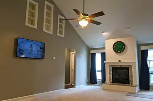 205 S Hossack St, Seneca, IL 61360 - Photo 3
