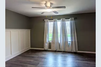 205 S Hossack Street, Seneca, IL 61360 - Photo 11