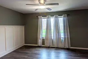 205 S Hossack St, Seneca, IL 61360 - Photo 11