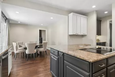 672 S Balmoral Court, Lake Forest, IL 60045 - Photo 17
