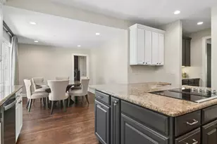 672 S Balmoral Ct, Lake Forest, IL 60045 - Photo 17