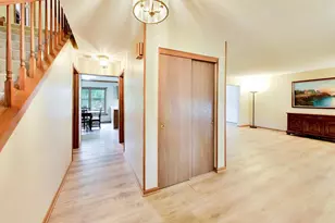 745 Newberry Dr, Batavia, IL 60510 - Photo 5