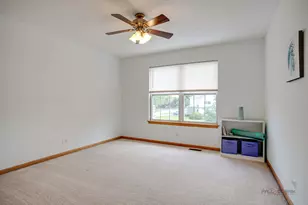 18421 W Meander Dr, Grayslake, IL 60030 - Photo 29