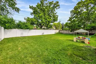 410 E Huntington Ln, Elmhurst, IL 60126 - Photo 37