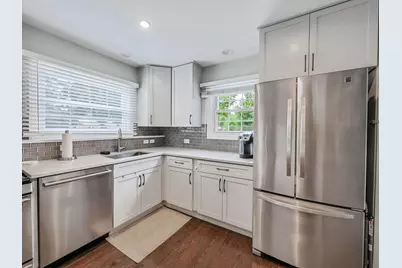 410 E Huntington Lane, Elmhurst, IL 60126 - Photo 13