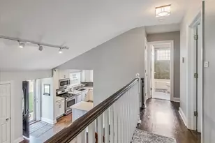 410 E Huntington Ln, Elmhurst, IL 60126 - Photo 17