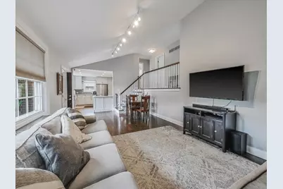 410 E Huntington Lane, Elmhurst, IL 60126 - Photo 9