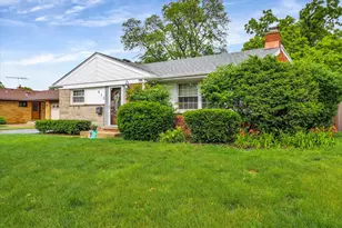410 E Huntington Ln, Elmhurst, IL 60126 - Photo 3