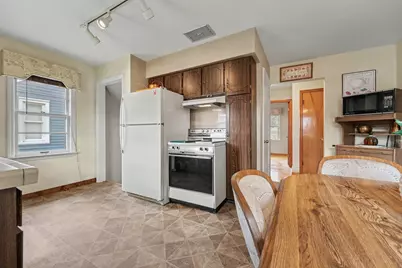 18338 Ridgewood Avenue, Lansing, IL 60438 - Photo 9