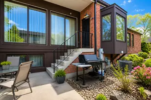 2S727 Williamsburg Ct, Oak Brook, IL 60523 - Photo 11