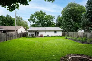 307 S Washington St, Hudson, IL 61748 - Photo 33