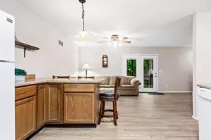 307 S Washington St, Hudson, IL 61748 - Photo 15