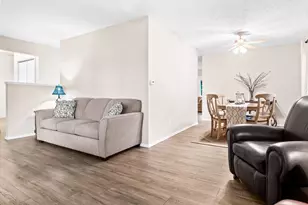 307 S Washington St, Hudson, IL 61748 - Photo 7