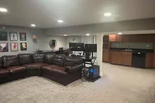 2030 Forest Ridge Rd, Saint Charles, IL 60174 - Photo 19