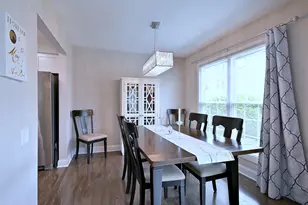 1475 Garnet Cir, Hoffman Estates, IL 60192 - Photo 11