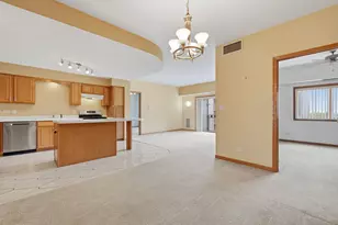7420 W Lawrence Ave, Harwood Heights, IL 60706 - Photo 5